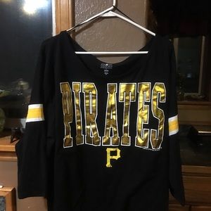 Women’s Pittsburgh Pirates Shirt